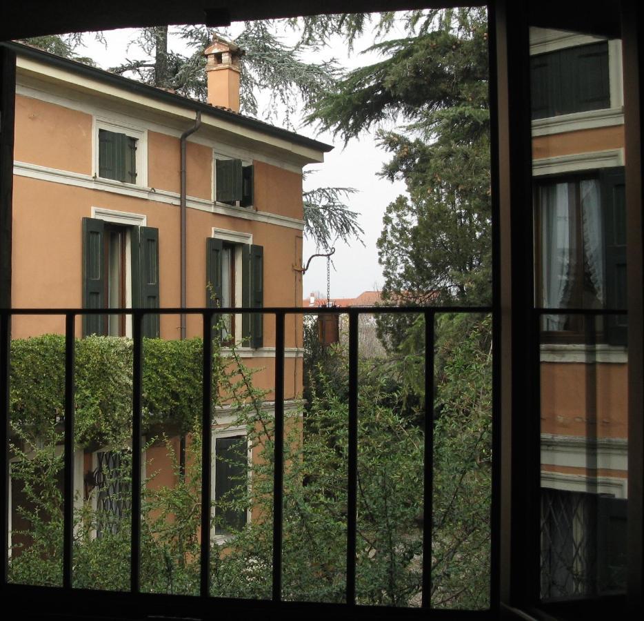 Corte Roveggia - Monolocale Picasso Verona Eksteriør billede